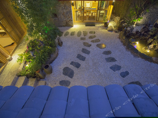 浪漫樱缘（独立空中花园套房）