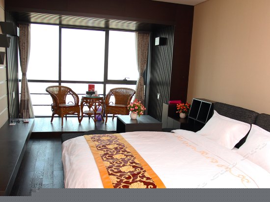 精品市景大床房