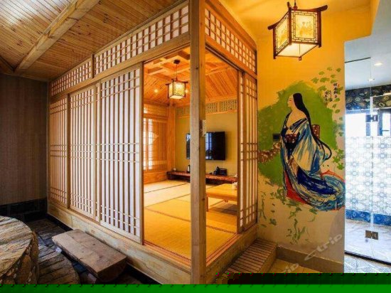 VIP主题室内温泉客房