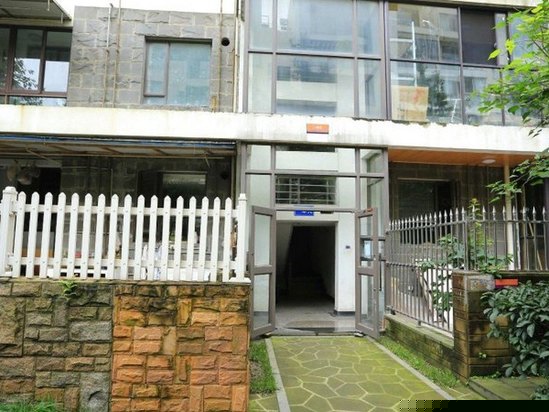 成都左岸花都住宿