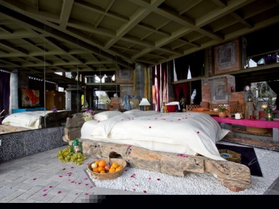 海景大套房碧云深