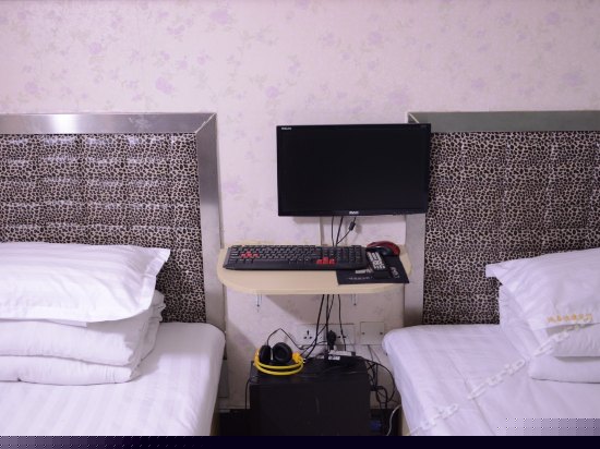 标准间(半地下室)(无窗)