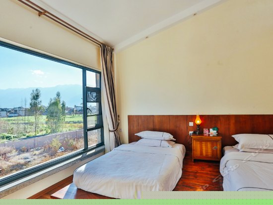 复式海景家庭房