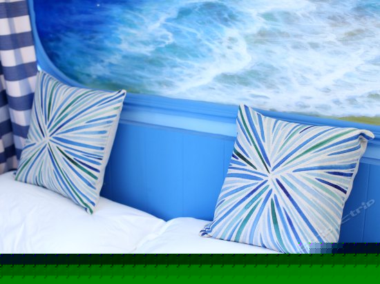 海天一色榻榻米房