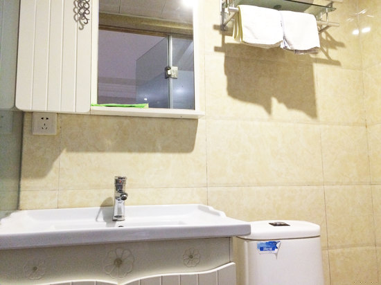 简约主题大床房