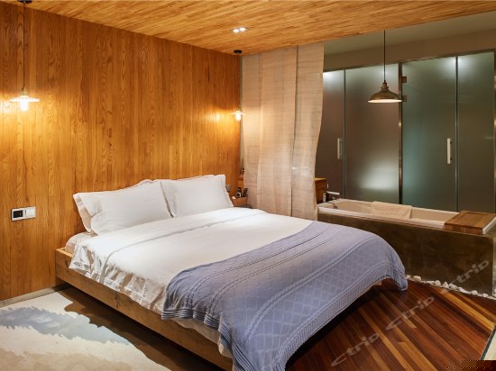 最美夕阳海景大床房