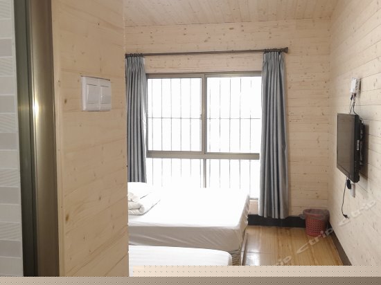 小木屋房(无窗)