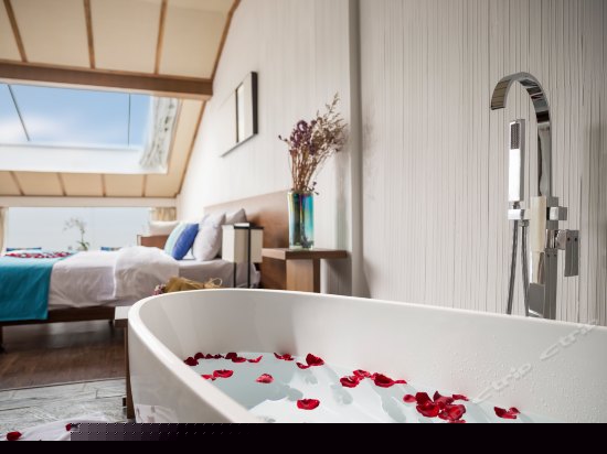 阁楼星空海景房