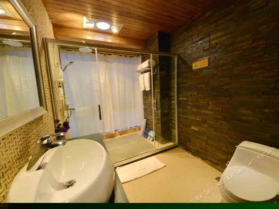 豪华海景套房-东南亚风格