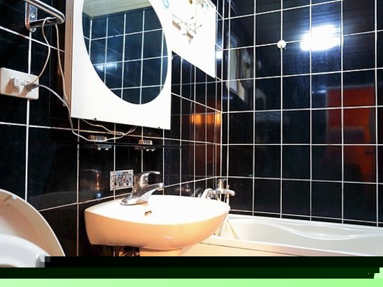 原木窗型四人房