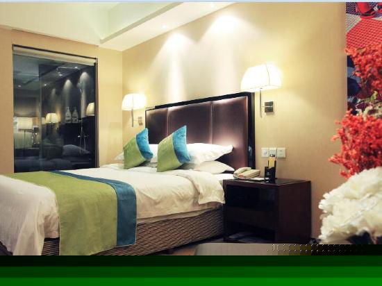 舒适温馨大床房