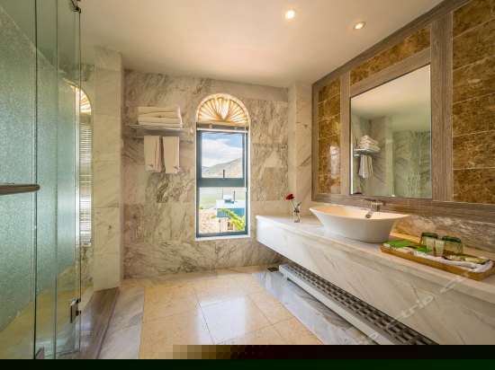 180度蜜月汤池亲水大套房