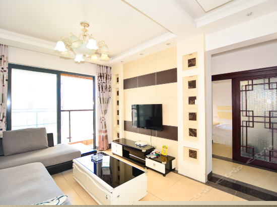 精装园景套房两房一厅