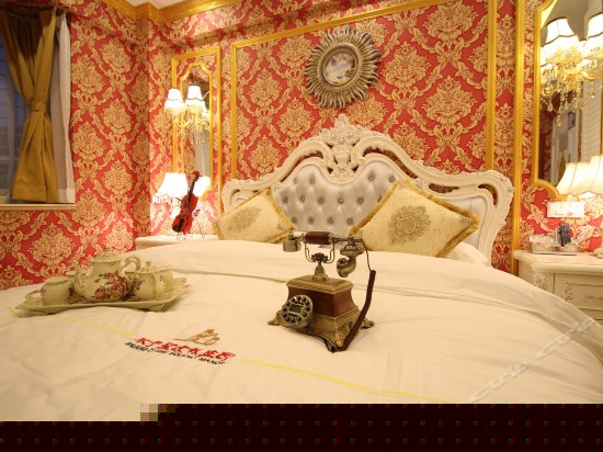 豪华宫廷套房