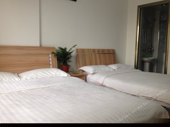 豪华飘窗标准间