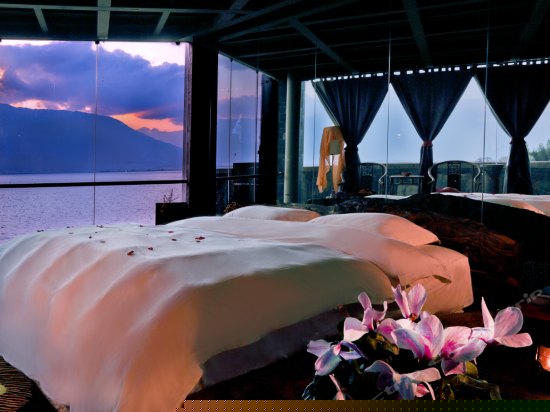 海景大套房碧云深