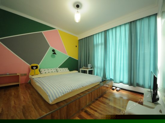 南北零号多彩榻榻米间