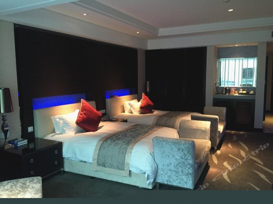 普通双床房（无窗）