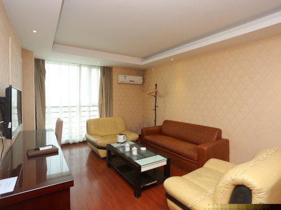 豪华大床房(内宾)