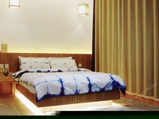 庭院扎染大床房