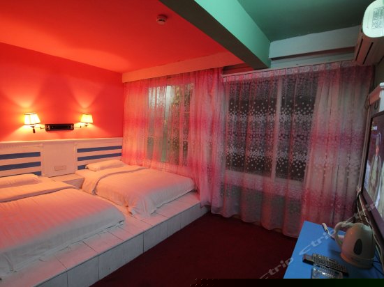 榻榻米阳台标准间