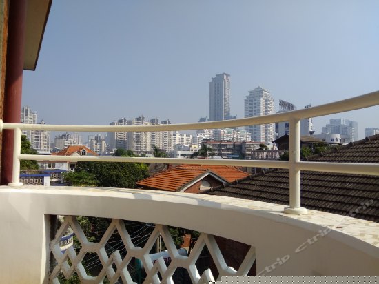 302远眺阳台大床房