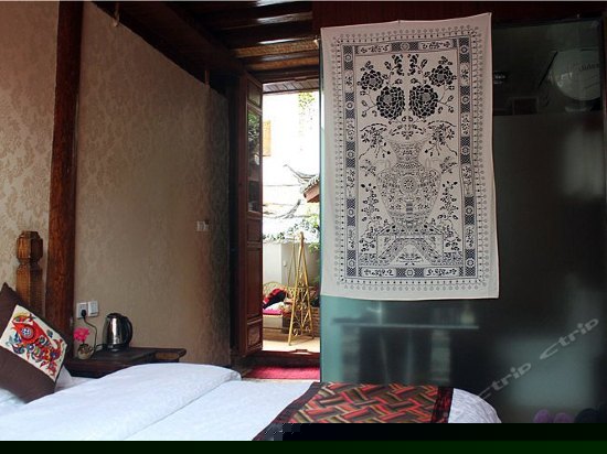 精品大床房（三寸日光）