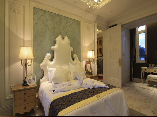 独栋5居室湖景别墅