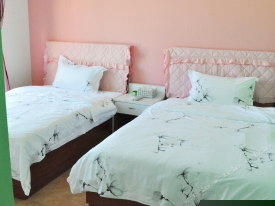 阳台豪华双床房