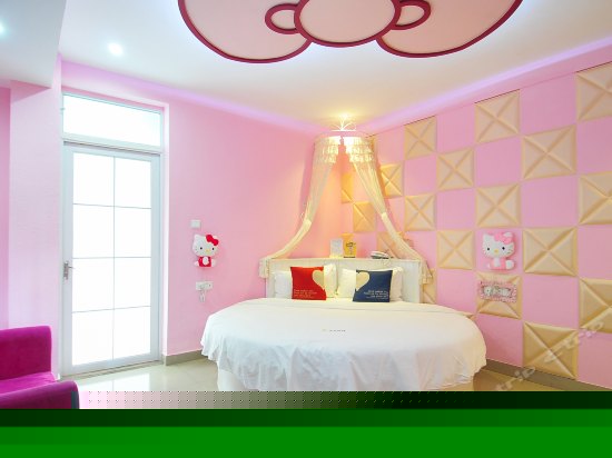 HelloKitty的假日阳台圆床房