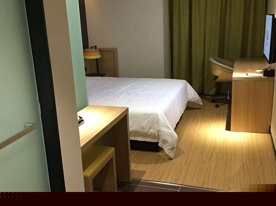 i iN（至IN大床房）