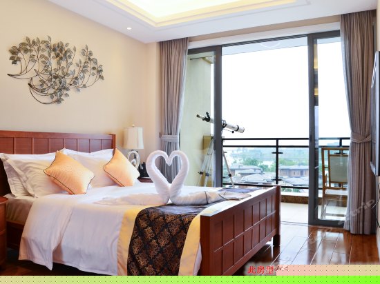 湖景大床房