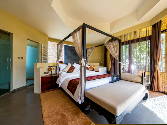 玉龙雪山全景房