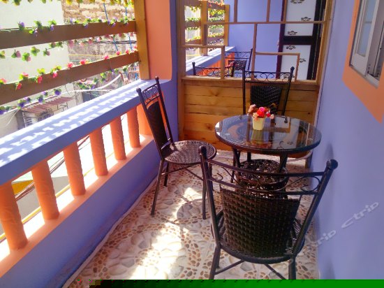 榻榻米阳台双床房