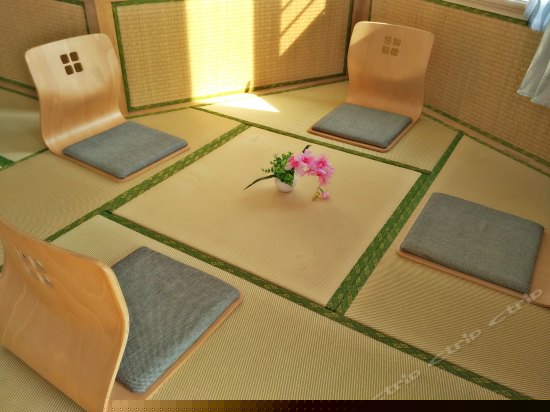 浪漫榻榻米海景房