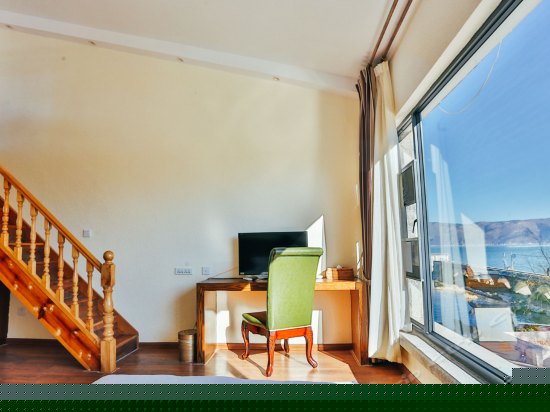 复式海景家庭房