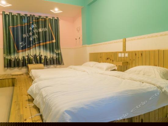 狂欢塌塌米亲子房