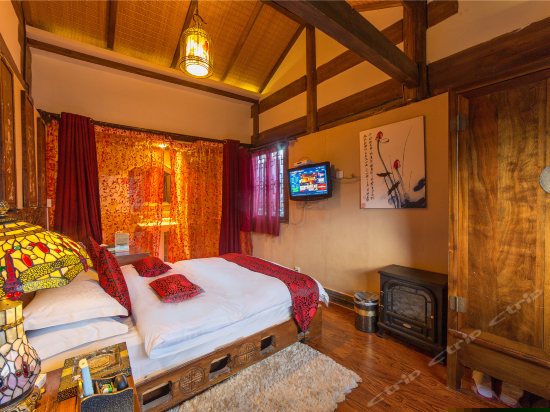 一号院朴素大床房