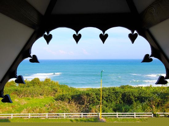 楼中楼海景四人房