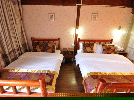 温馨家庭房（桃花源）