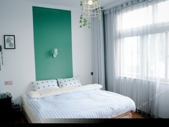 南北一号阳台绿色间