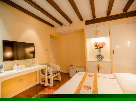 一楼雅致大床房