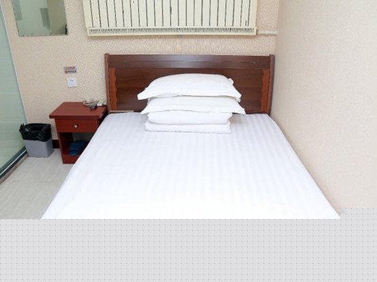 大床房（无窗）