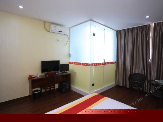 豪华电脑单人房