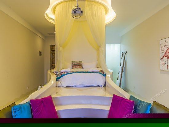 浪漫海景大床房