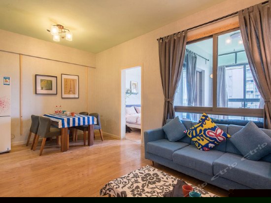 比邻双卧有套房