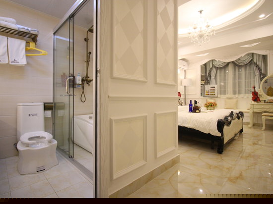 豪华宫廷大床房