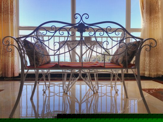 洱海边全新洛丽塔式秘密花园高层公寓