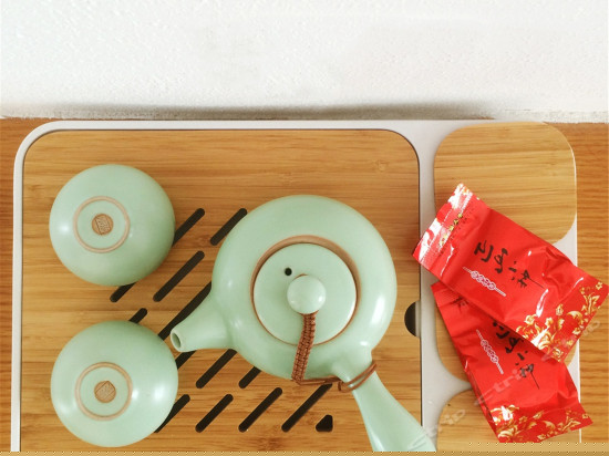 洁庭院影大床房