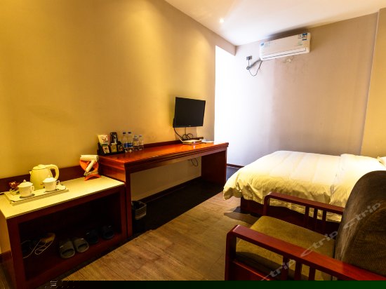 普通大床房(无窗)